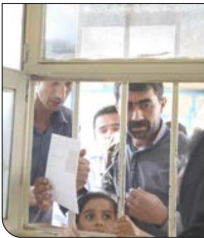 گره از ثبت‌نام دانش‌آموزان افغانستانی‌ باز نشد