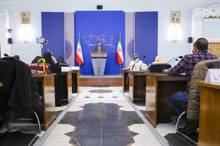 رایزنی در «نیمروز»
