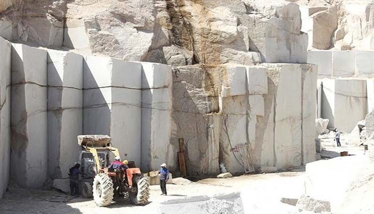 درخواست جمع‌آوری کلیه معادن سنگ اطراف روستای طار نطنز