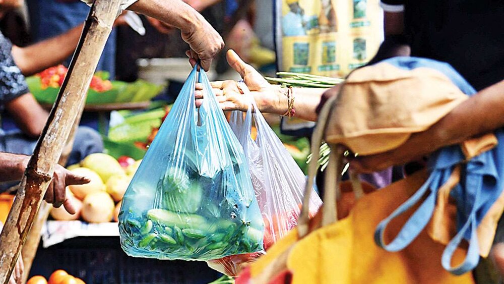 منع استفاده از کیسه‌های پلاستیکی در مراکز خرید