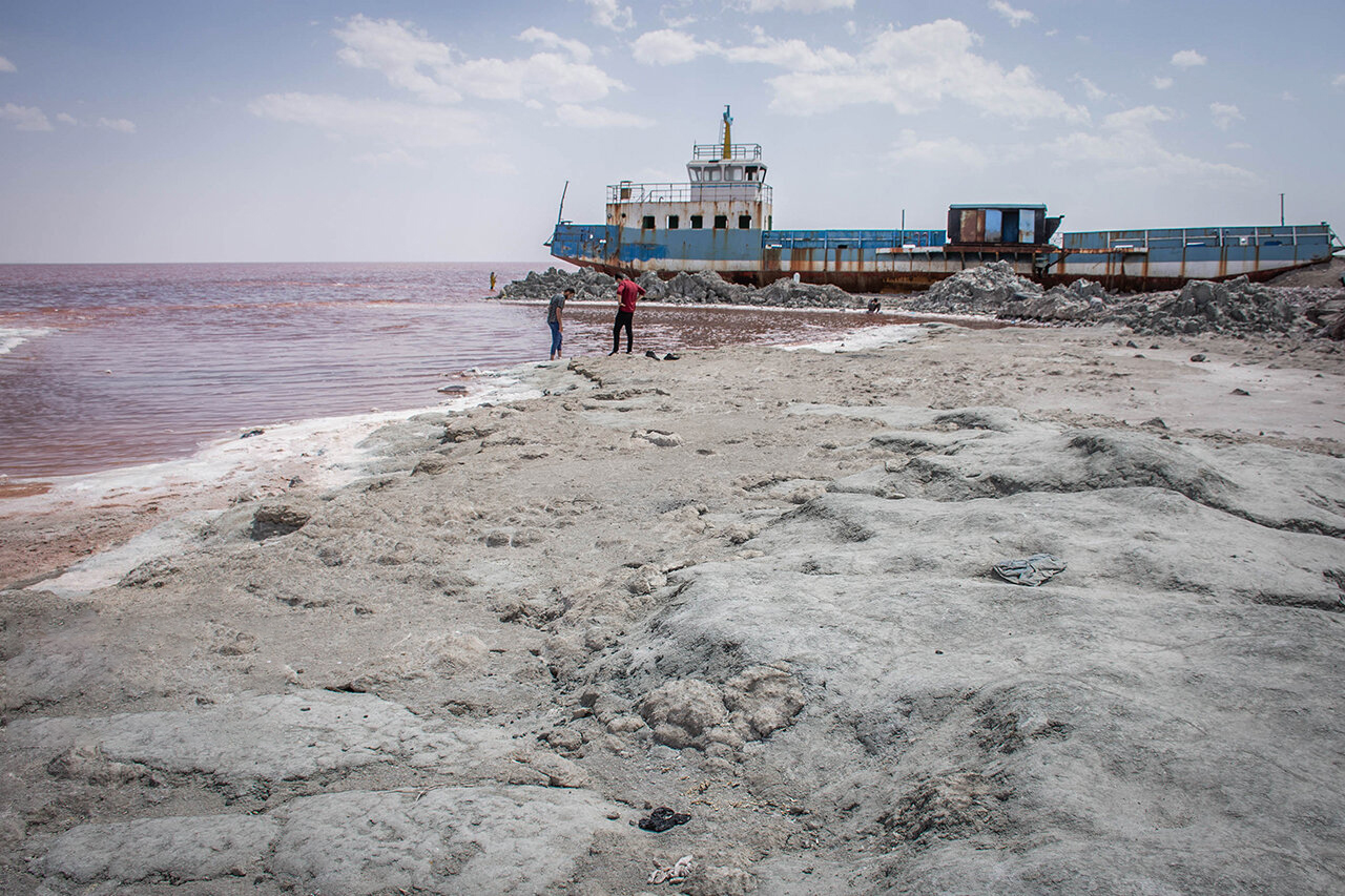اختلاف بر سر حقابه رهاسازی شده برای دریاچه ارومیه