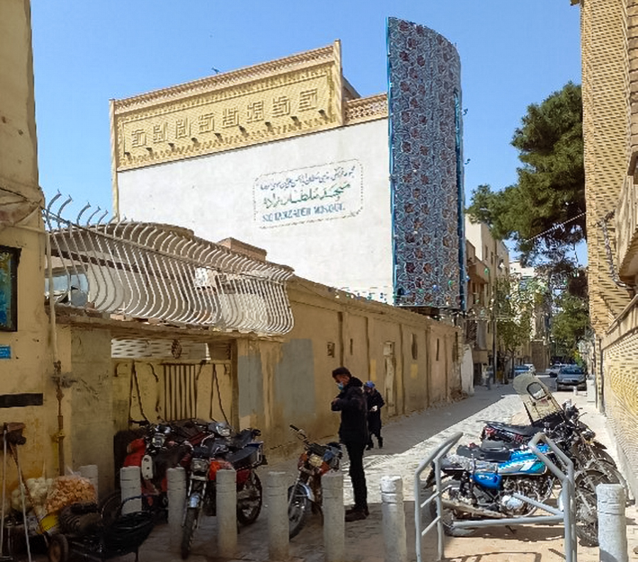 دهن کجی به مدرسه تاریخی چهارباغ در قلب اصفهان صفوی