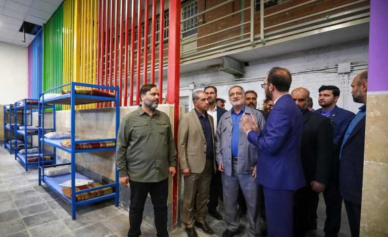 دفاع شهردار تهران از نسخه قرارگاه اجتماعی برای معتادان
