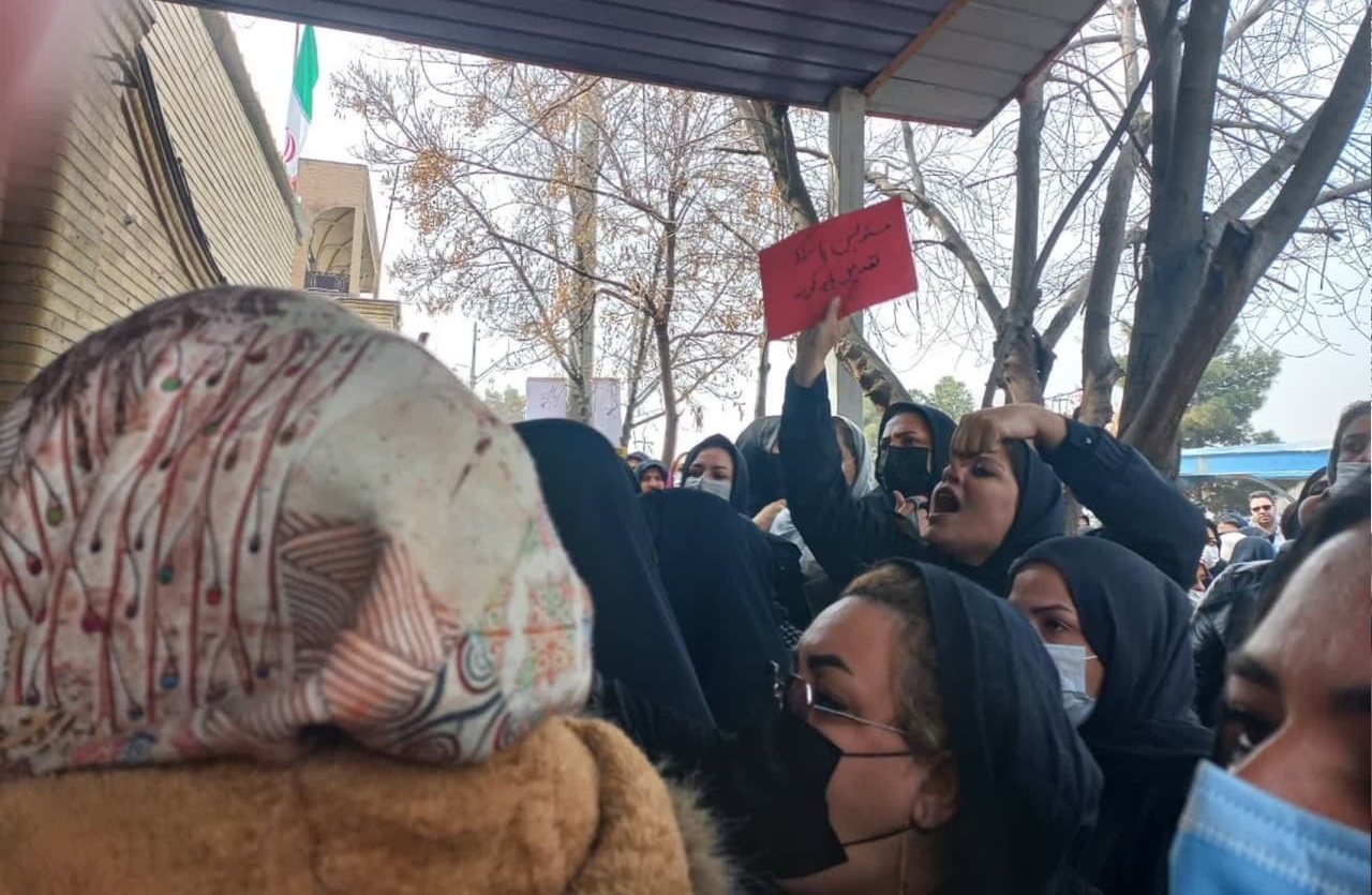 مسمومیت دانش آموزان از قم تا تهران