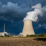 تعطیلی نیروگاه‌های هسته ای به بحران اقلیمی دامن می‌زند