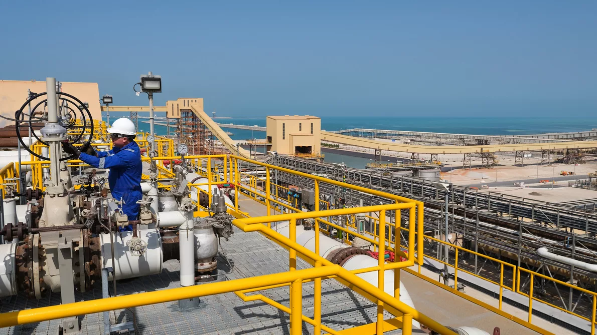 سرمایه‌گذاری نفتی امارات ادامه می‌یابد
