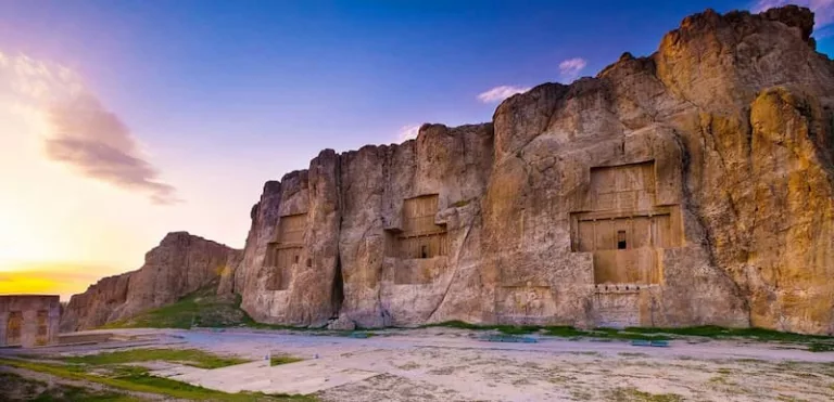 خطر جدی فرونشست در مجموعه تاریخی نقش رستم