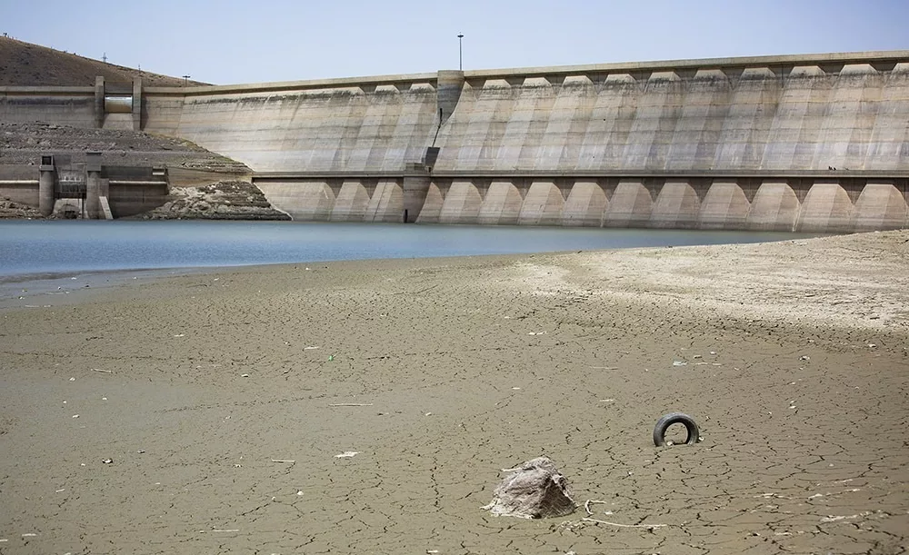 بیش از 80 درصد ظرفیت ۱۷ سد مهم تأمین آب کشور خالی است