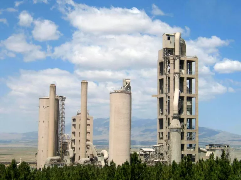 اعلام جرم دادستانی علیه کارخانه سیمان تهران