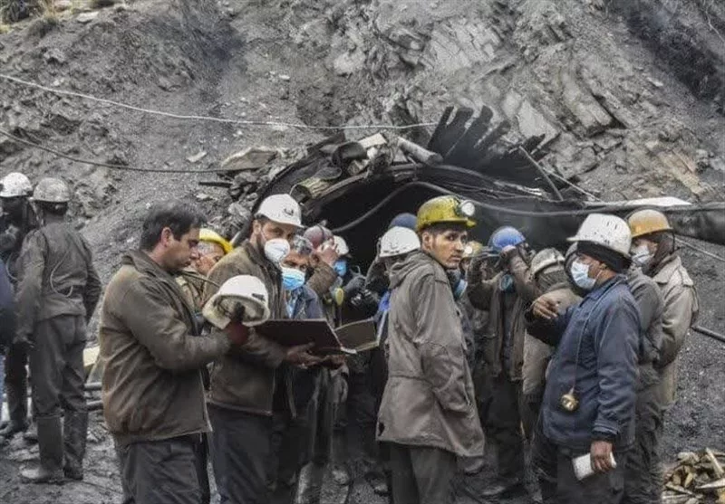حکم قطعی پرونده حادثه فوت ۶ کارگر معدن  طزره صادر شد