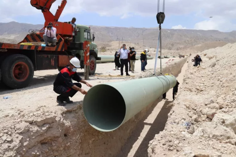 توقف موقت انتقال آب خلیج‌فارس در «ارسنجان»