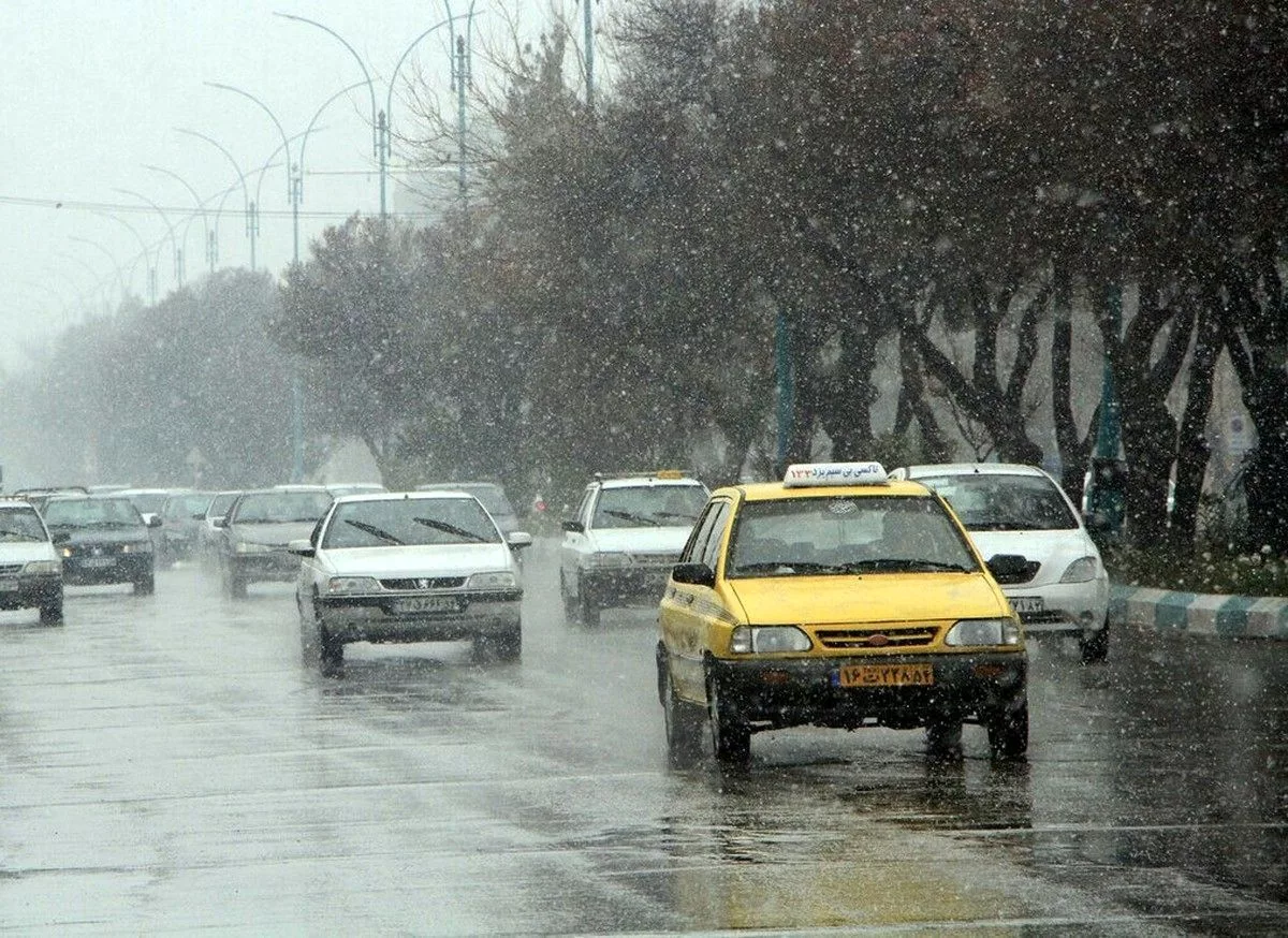 رگبار باران، رعد و برق و احتمال وقوع توفان لحظه‌ای در تهران