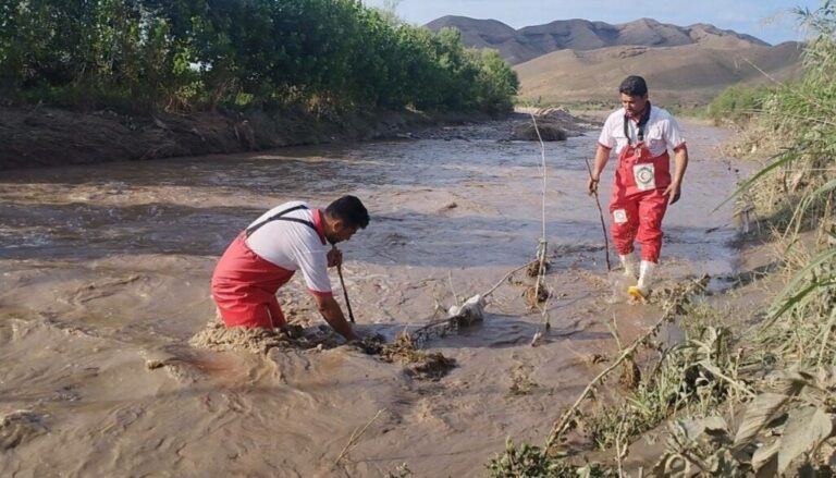 امدادرسانی به ۱۳ استان درگیر سیل و آبگرفتگی