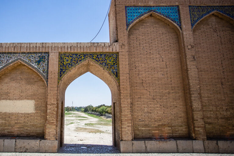 آغاز نجات بناهای تاریخی از فرونشست