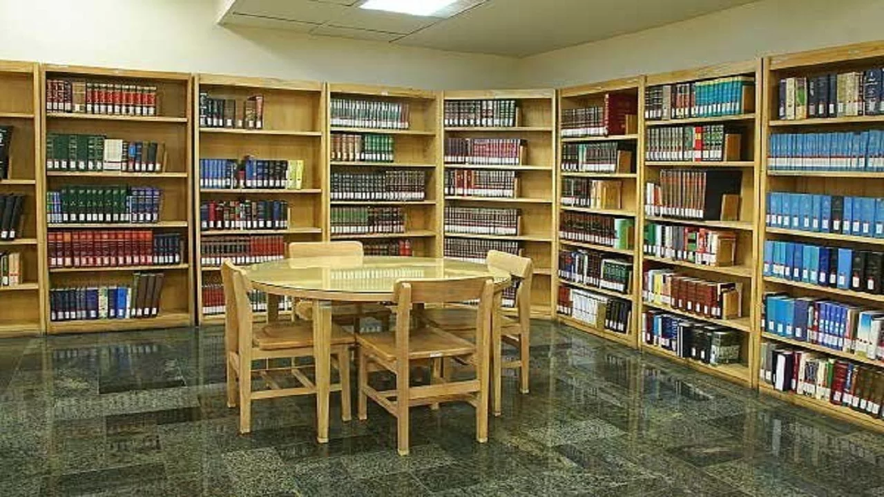 کتابخانه‌های سیار می‌تواند چند روستا را از خدمات فرهنگی بهره‌مند کند