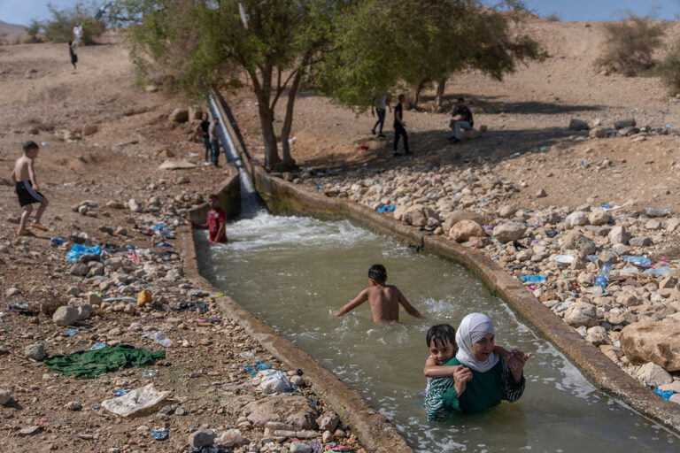 «آب»، سلاحی علیه فلسطین