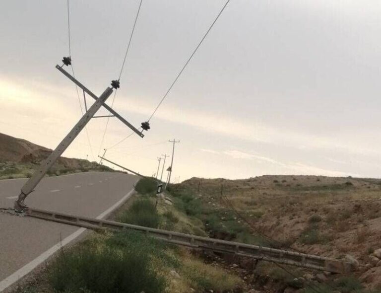 خسارت سیل و توفان به ۱۲۰۰ پایه برق در خراسان رضوی