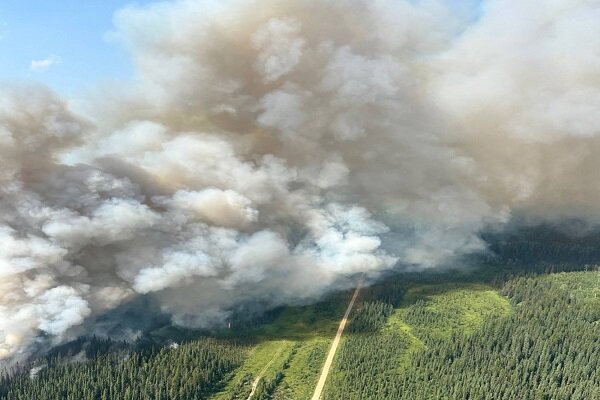 انتقال آتش‌سوزی جنگل‌های کانادا به شهر گردشگری «جاسپر»