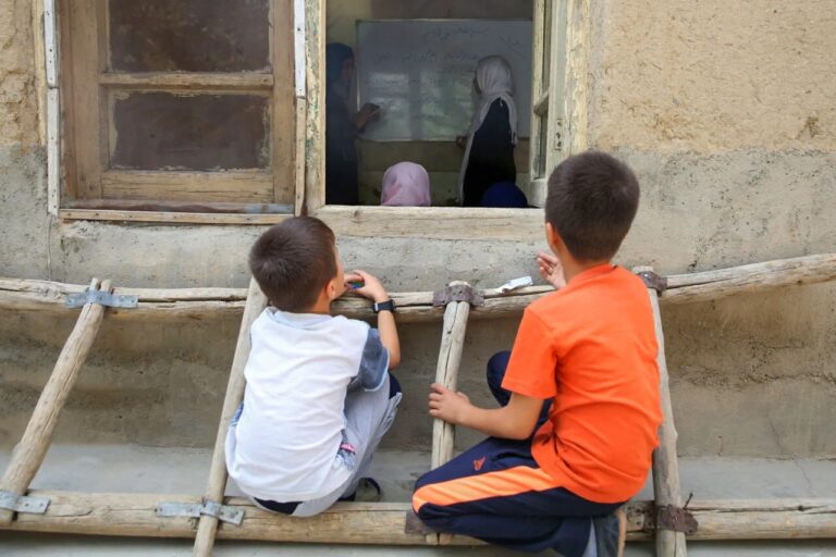 تدوین آیین‌نامۀ جذب بازماندگان از تحصیل