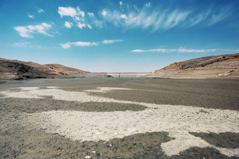 تداوم خشکسالی