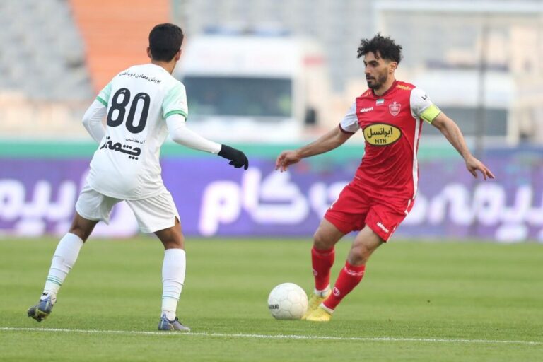  تراکتور و سپاهان مدعیان اصلی قهرمانی؛ پرسپولیس به رده چهارم سقوط کرد