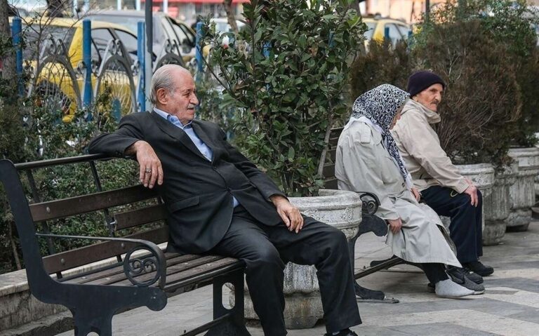 بازنشستگان فقیر