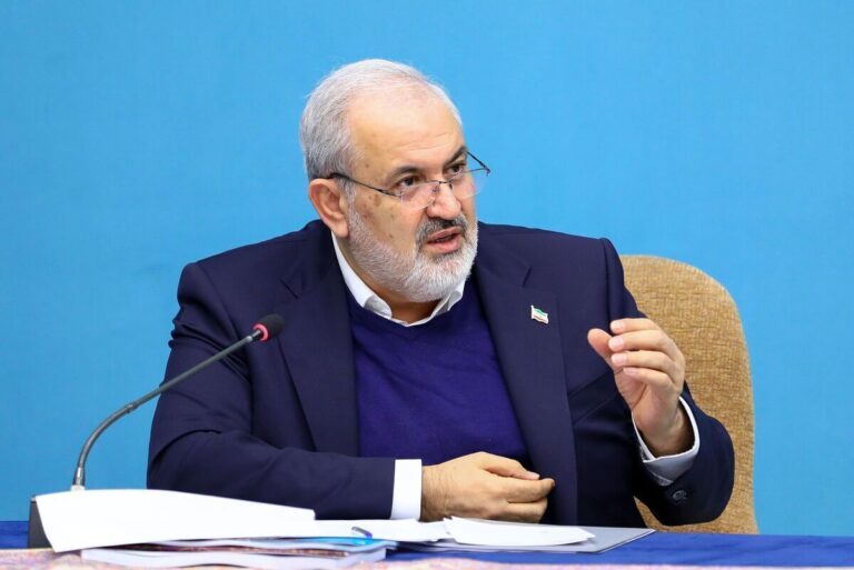 وزیر نیرو: سازگاری با کم آبی در اولویت برنامه‌های وزارت نیرو است