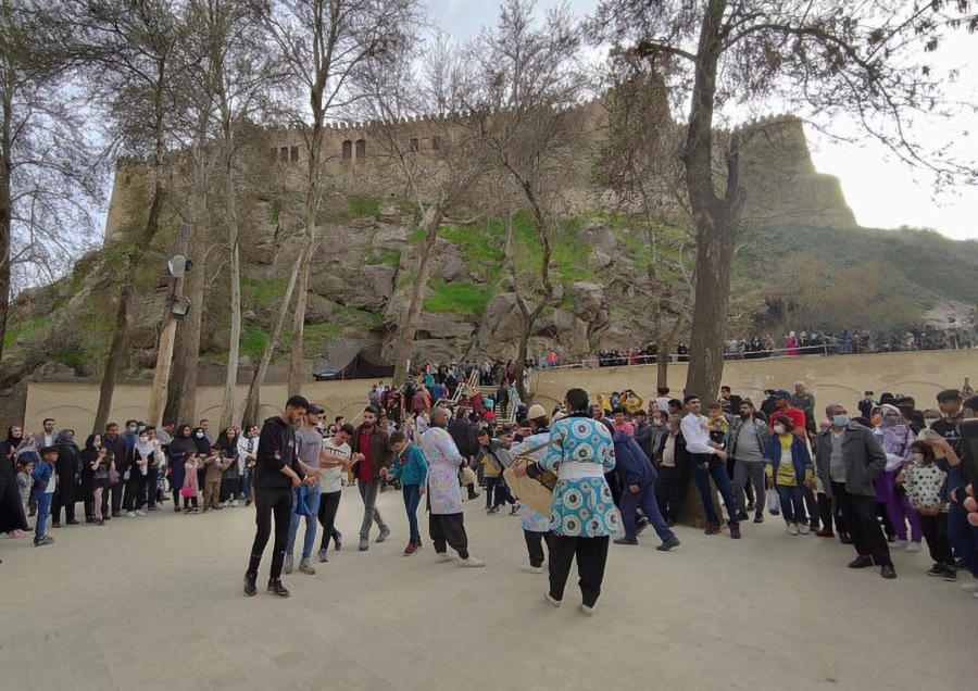 می‌خواهیم باب گفت‌وگو با جهان را باز کنیم