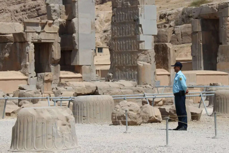 شکست قاچاقچیان در تخت‌جمشید