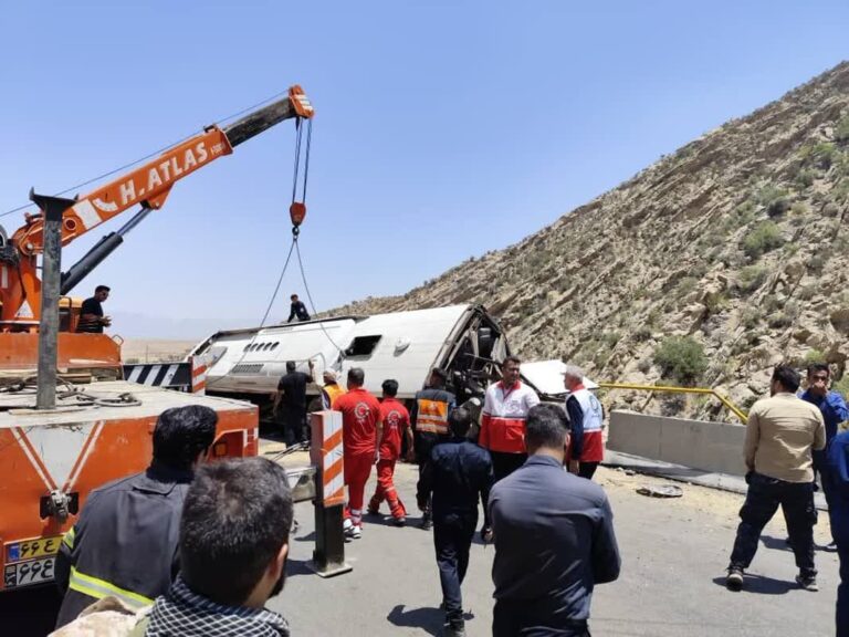 واژگونی اتوبوس این‌بار در «فارس»