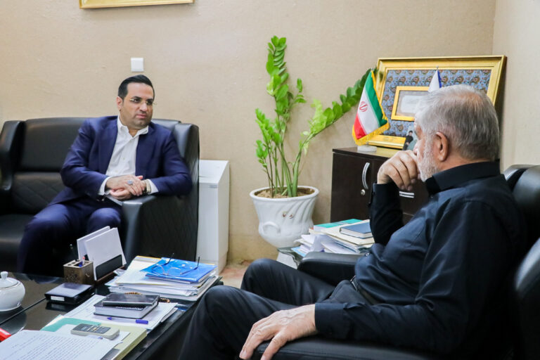 تشریح طرح‌های پایدار فولاد آلیاژی ایران در دیدار مدیرعامل “فولاژ” با نماینده مردم یزد