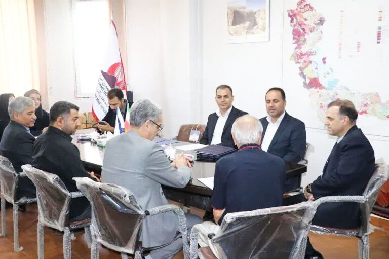 تفاهم‌نامه ایمیدرو برای تامین نیروی انسانی معادن آذربایجان ‌غربی امضا شد