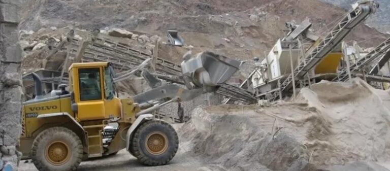 درخواست مخالفت با احداث معدن کانسارهای فلزی آتان ناحیه الموت شرقی
