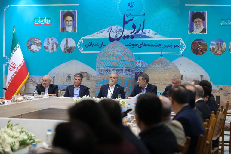 غرور ملی یا سرزنش نسلی؟