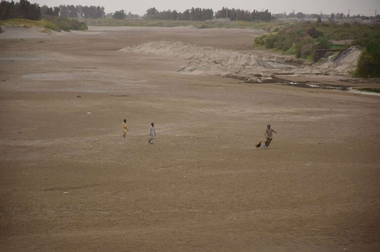 تشنگی نتیجه دیدار «کمیساران»