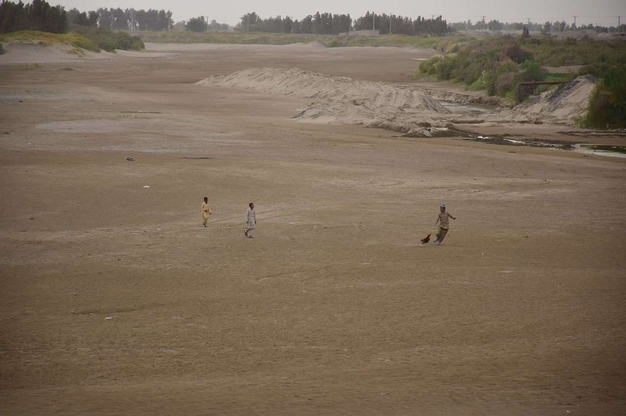 تشنگی نتیجه دیدار «کمیساران»