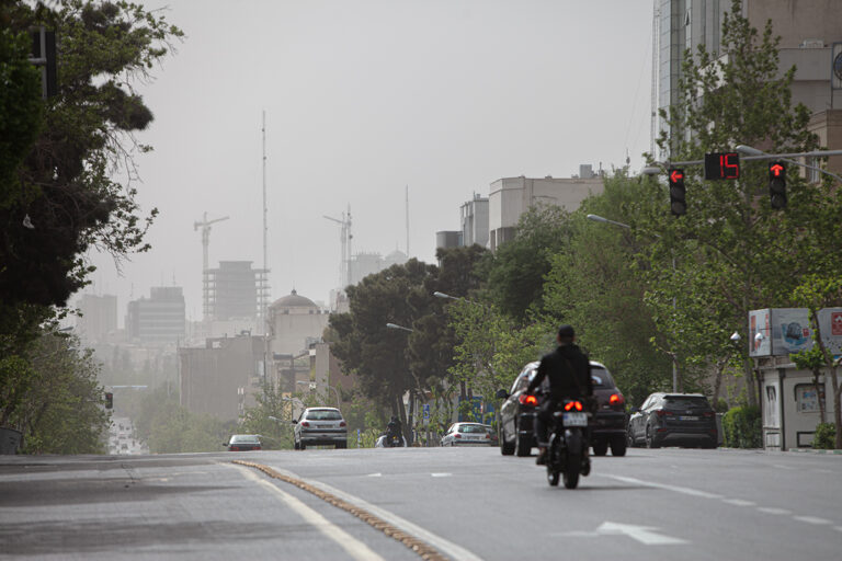 تهران بغض دارد