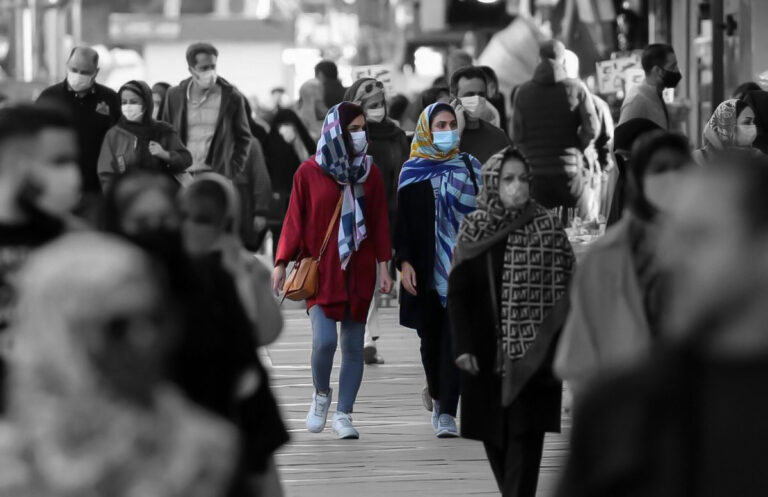 روان زنان، زیر بار خاموش انتظارات