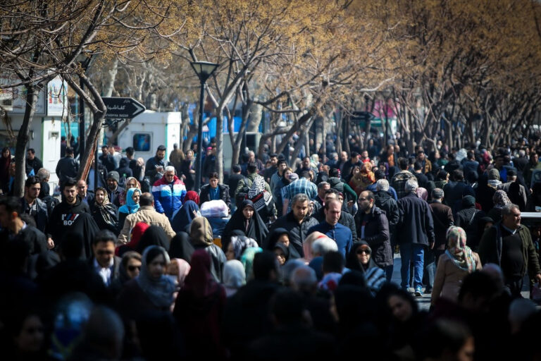 جامعه بی‌تاب و کنشگر صبور
