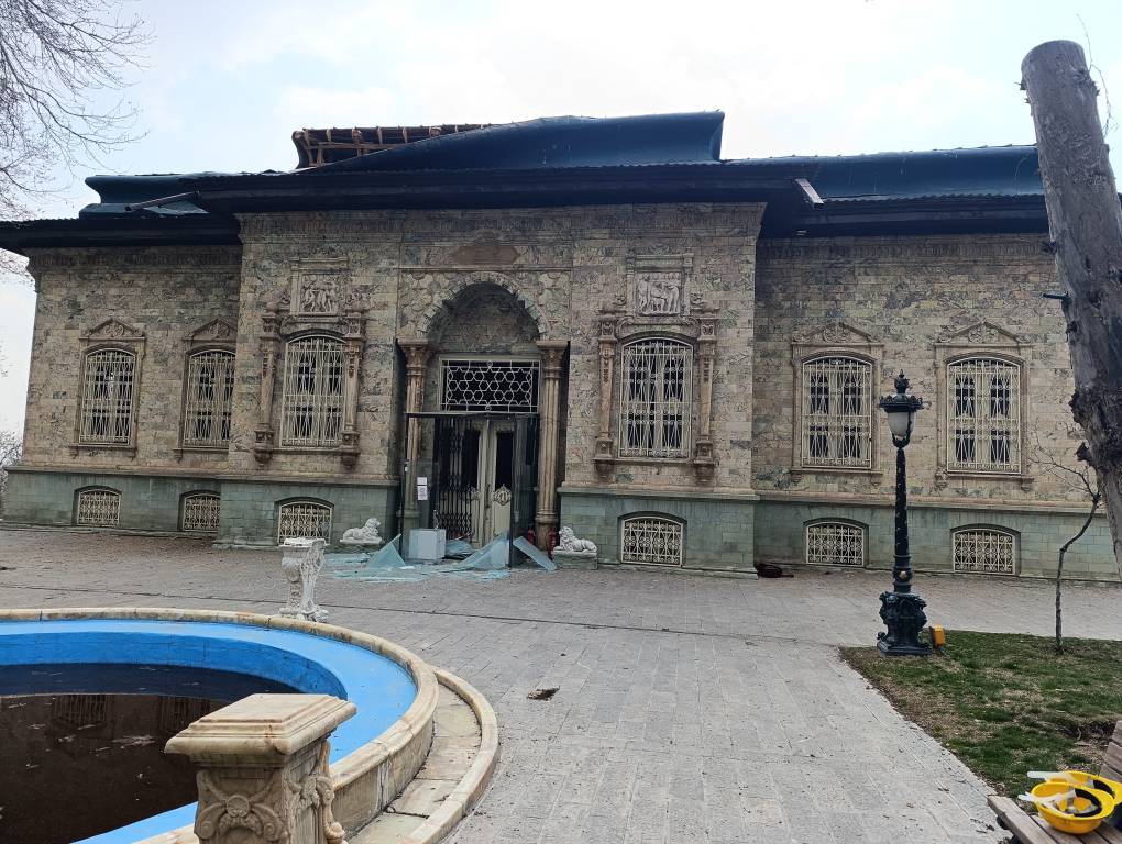 خسارت سازه‌ای به سه بنای تاریخی سعدآباد در پی بمباران آمریکایی-صهیونی + عکس