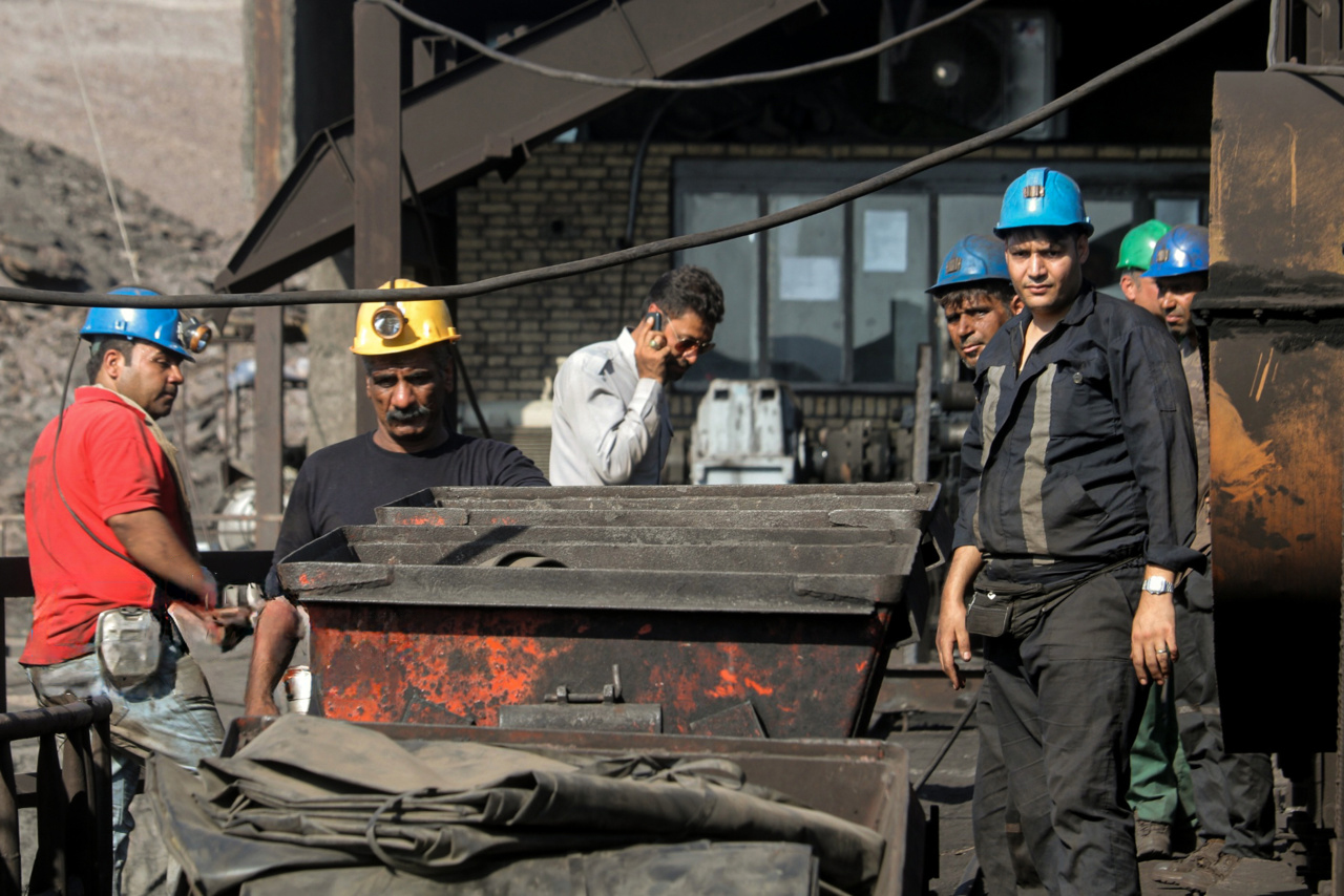 کارفرما ناتوان، کارگر مستأصل