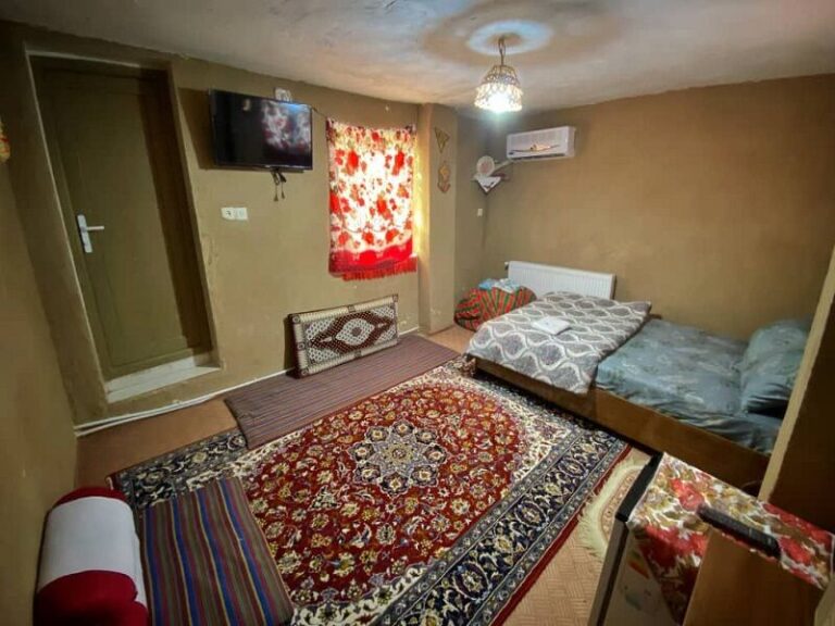 بوم‌گردی در بحران هویت