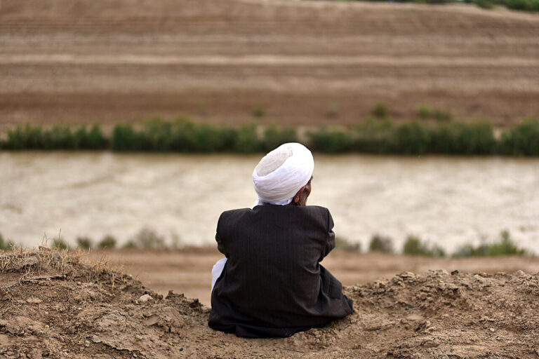 سیاست گل‌آلود آب سیستان