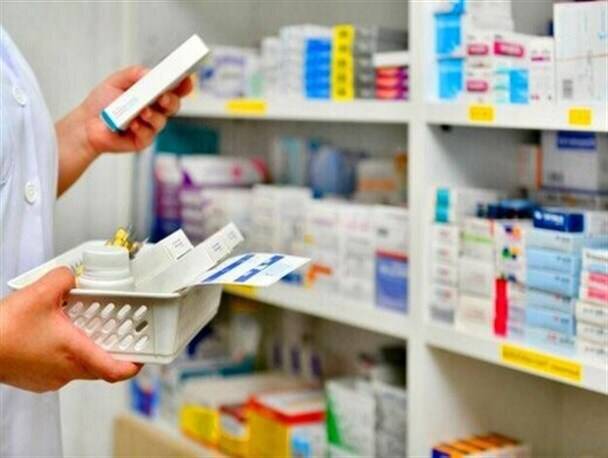 ترخیص ۲۶ تن مواد اولیه دارویی در تهران
