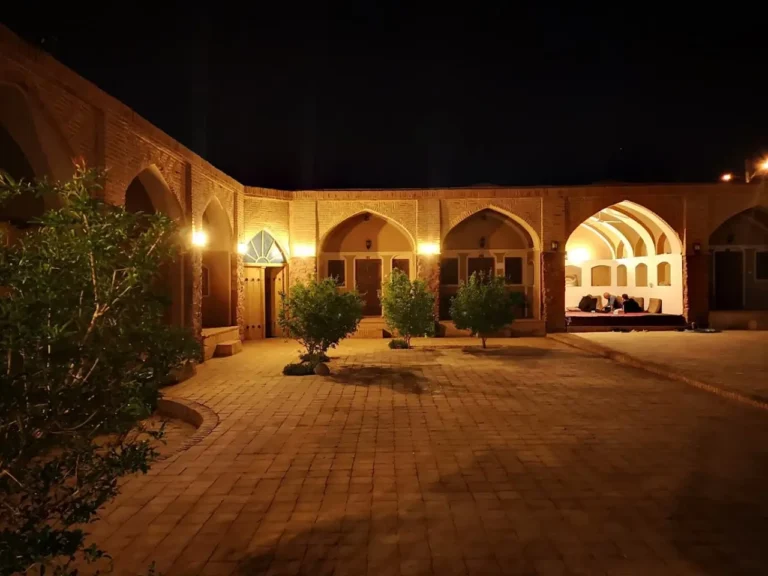 میزبانی ایرانی از کاروانسرا تا بوم‌گردی
