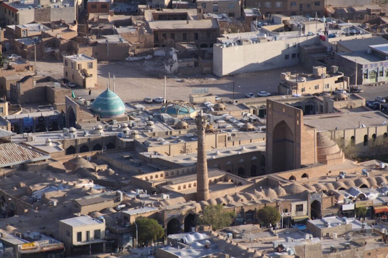 خطر تخریب ۱۰ پلاک تاریخی سمنان