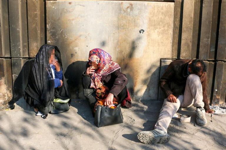 در حصار انگِ اجتماعــــــــی
