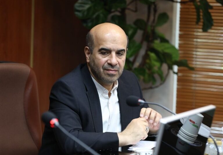 سهام ۱۰۶ نیروگاه خورشیدی عرضه عمومی می‌شود