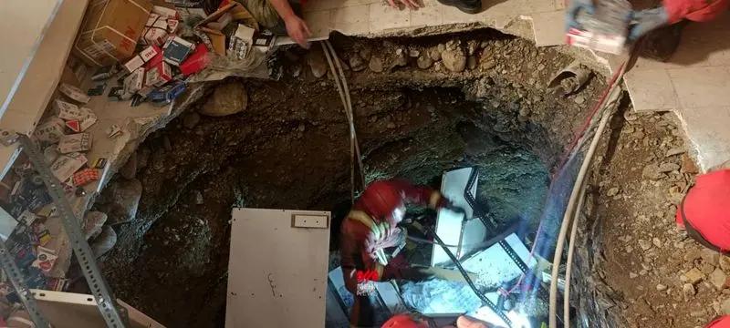 جزئیات امدادرسانی به حادثهدیدگان ساختمان در میدان بهارستان