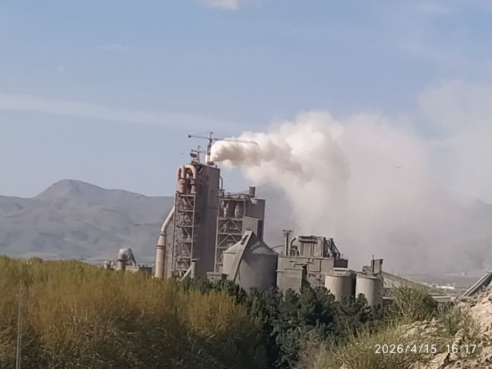 درخواست محیط‌زیست لرستان برای تعطیلی واحد ۳ کارخانه سیمان دورود